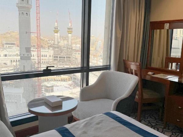 Al Safwah Hotel First Tower 1 image 40